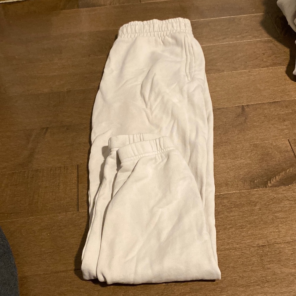 wilfred free sweatpants !